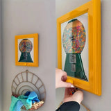 Optimized Product Title: "Seltene Vintage Bonbonspender Wandkunst – Nostalgischer Süßigkeitenspender mit Überraschungseffekt" 

This title includes relevant keywords while maintaining clarity and appeal for potential customers.
