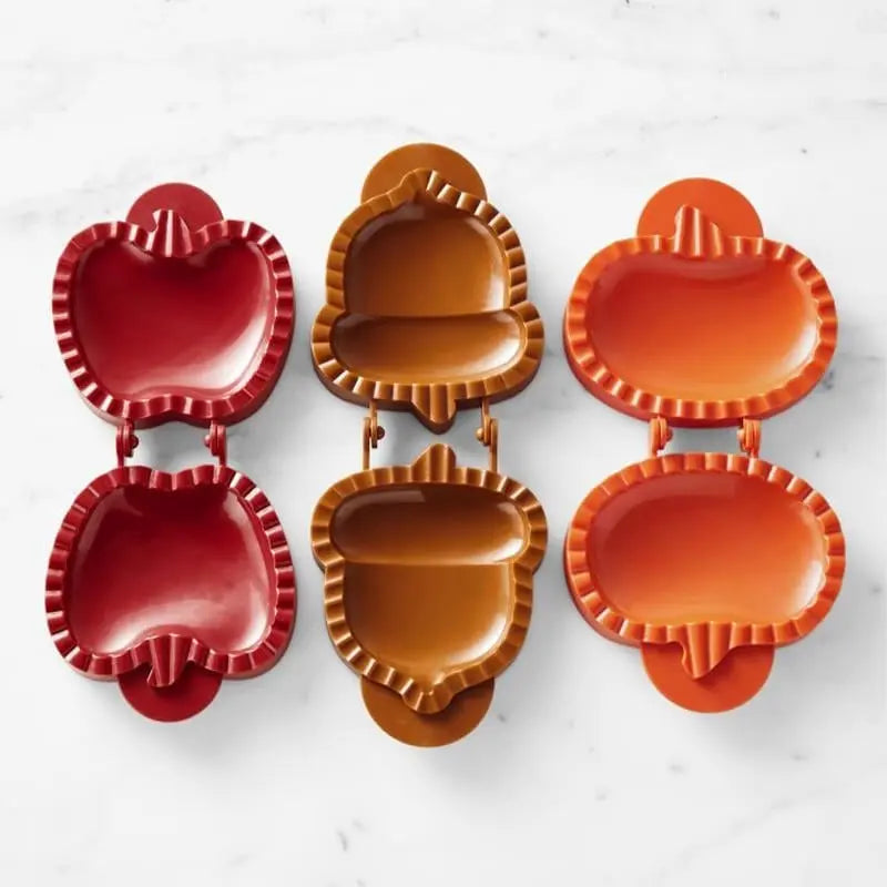 Enhanced Product Title: "Hand Pie Formen Set – Saisonale Motive für Einfaches und Kreatives Backen | Perfekt für Festlichkeiten und Anlässe" 

This title includes keywords that enhance visibility and appeal, while also emphasizing the product's versatilit
