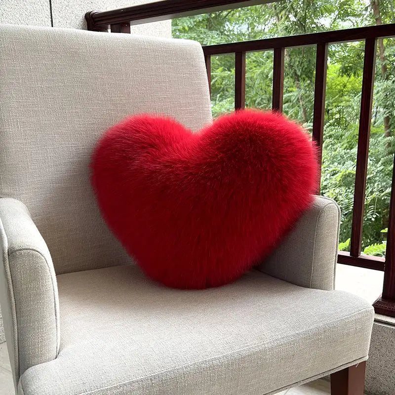 Faux Fur Heart Throw Pillow – 32×40cm, Ultra-Soft Plush & 6 Colors