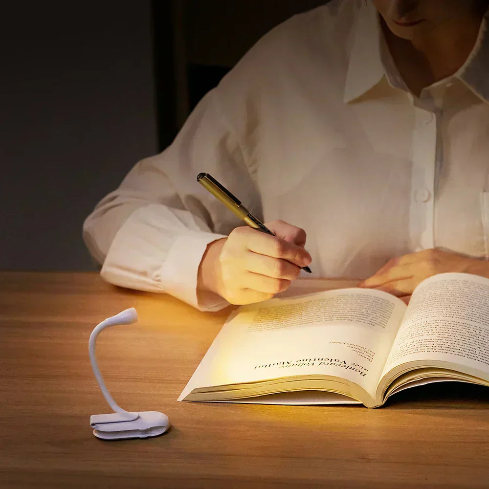 Clip-On LED Book Light – Dimmable, 360° Flexible & USB Rechargeable