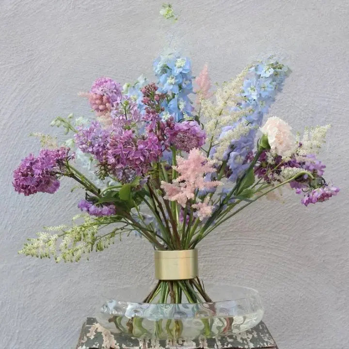 Spiral Flower Holder for Stunning Floral Arrangements - Ideal for Bouquets and Centerpieces