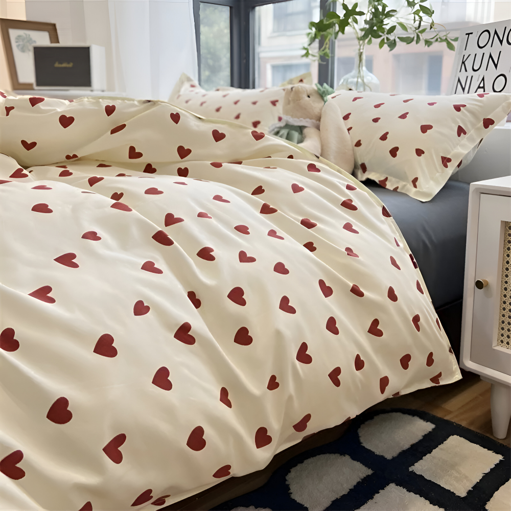 Optimized Product Title: "Herzmuster Bettwäsche-Set für ein gemütliches Schlafzimmer | Hochwertige Baumwolle | 2-teiliges Set" 

This title includes relevant keywords, highlights the material, and specifies that it's a two-piece set, making it more appeal