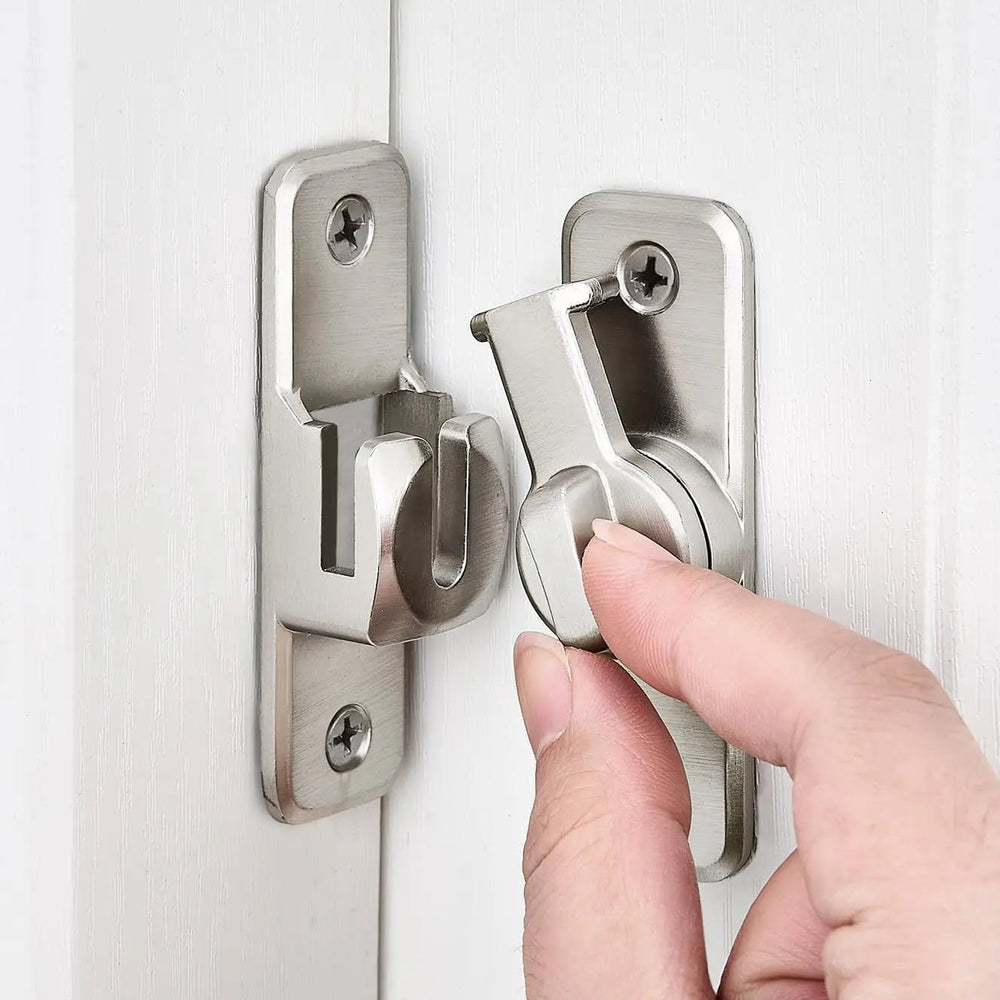 Optimized Product Title:  
"Türschloss Riegel Set (2er) – Hochsicherheits Anti-Pick Design für maximalen Schutz"  

This title includes relevant keywords while emphasizing the product's features and benefits, making it more appealing for Google Shopping.