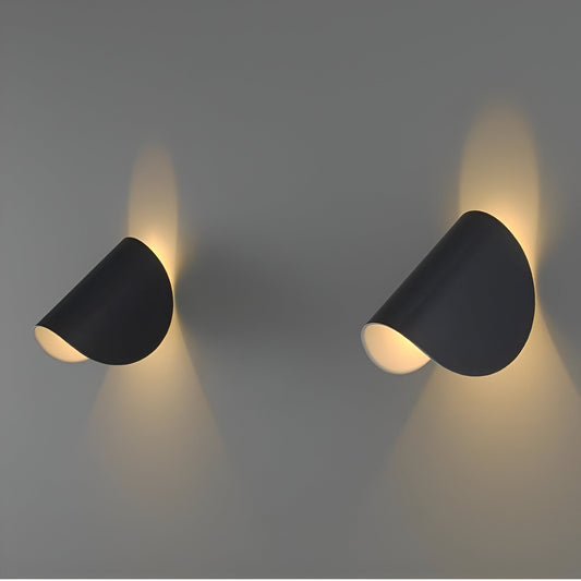 Twist Wall Light – Adjustable Beam, Modern Metal Design &amp; LED Bulb Included