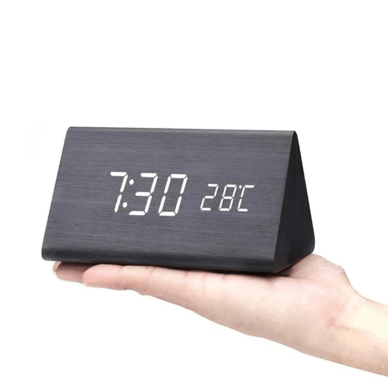 Voice-Activated LED Wooden Clock – Time & Temperature Display, USB or Battery & Auto Shut-Off
