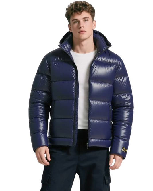 Optimized Product Title: "Elegante Pufferjacke für Damen - Stylische Winterjacke mit Kapuze, Warm und Bequem, Ideal für Kälte" 

This title includes relevant keywords and phrases that potential customers might search for, enhancing visibility and appeal.