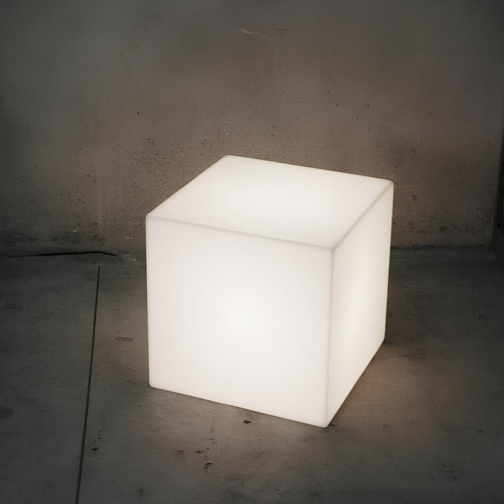 Optimized Product Title: "Fernbedienbare LED-Würfelleuchte für Garten & Terrasse – Stilvolle Außenbeleuchtung für entspannte Abende" 

This title includes relevant keywords while enhancing the appeal and clarity of the product.