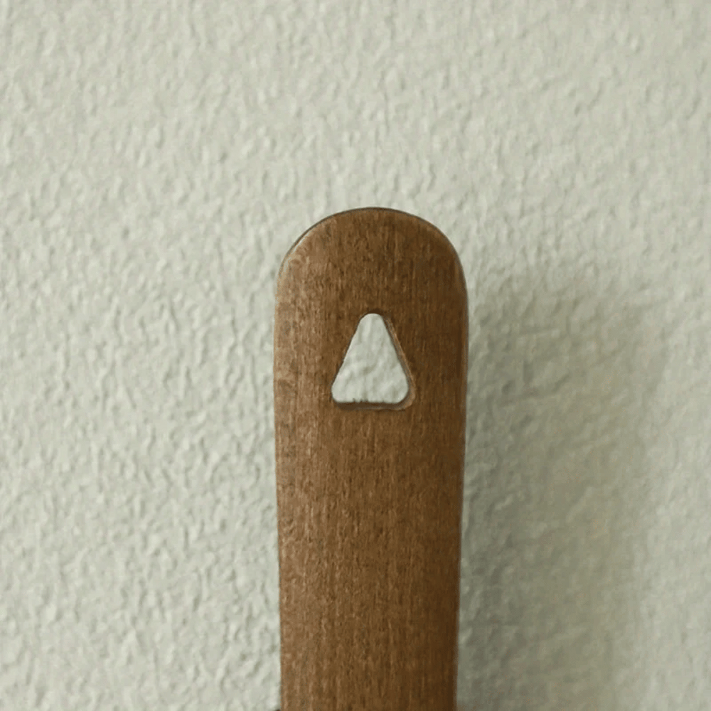 Magnetic Wooden Shoe Horn – Ergonomic Long-Handle Shoehorn for Easy Wear