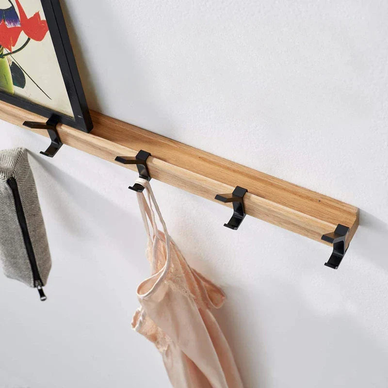 Enhanced Product Title: "Wandgarderobe mit 5 Doppelhaken – Stilvolle Holz- und Aluminium-Kombination für Flur und Eingangsbereich" 

This title includes keywords that enhance search visibility while providing a clearer description of the product's feature