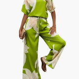 Women's Two-Piece Outfit Set – Floral V-Neck Top & Wide Leg Pants
