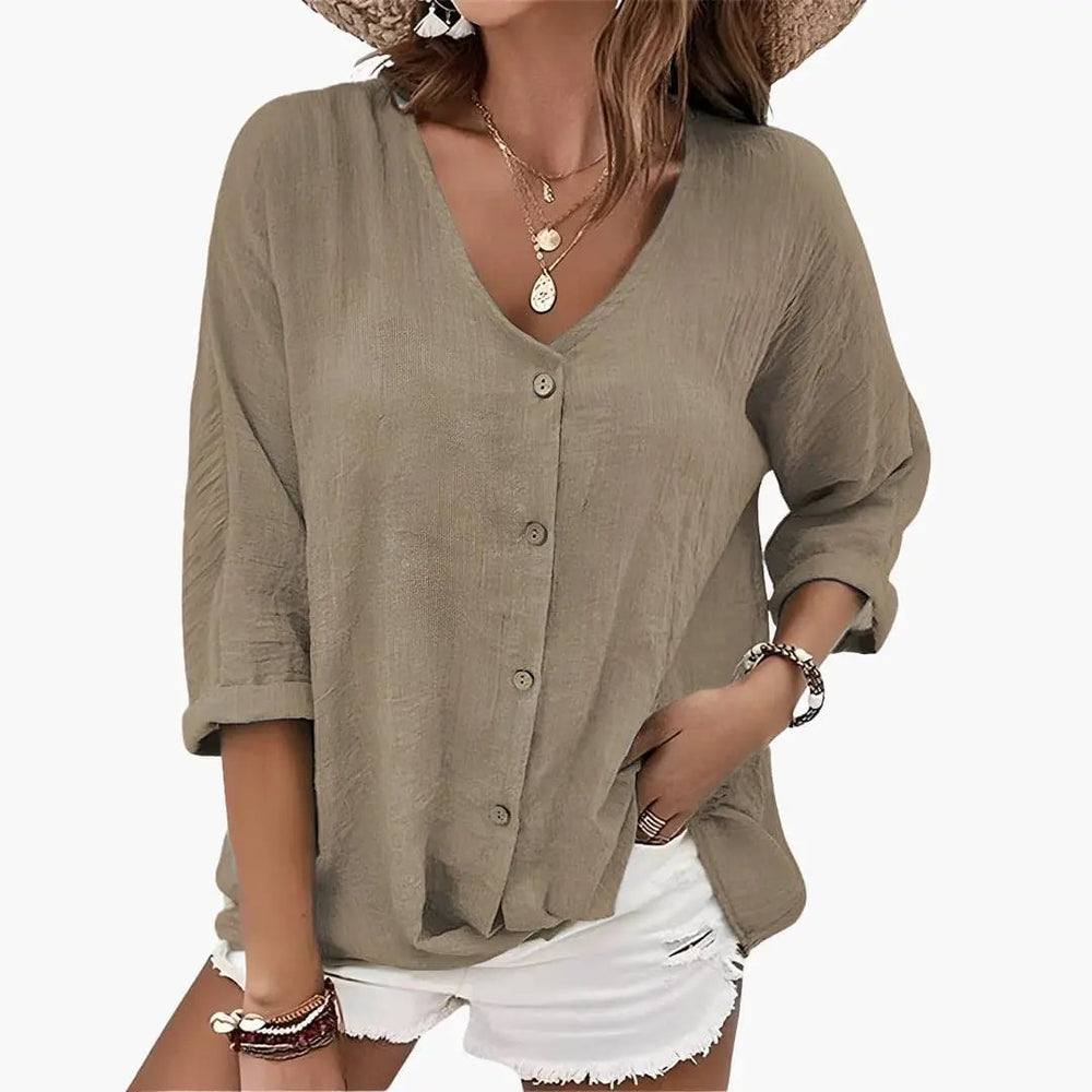 Women's Blouse – Scalloped Collar & Button-Down Front
