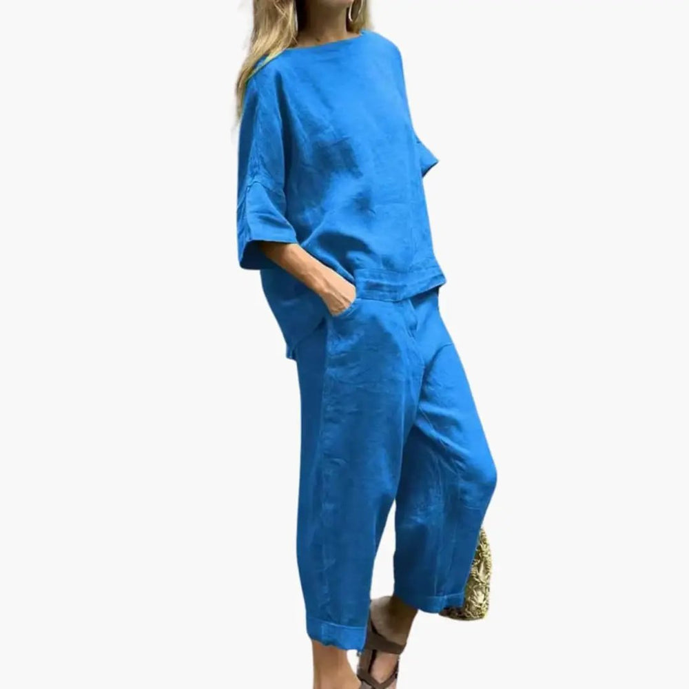 Women's Two-Piece Outfit Set – Summer Crop Top & Cropped Pants