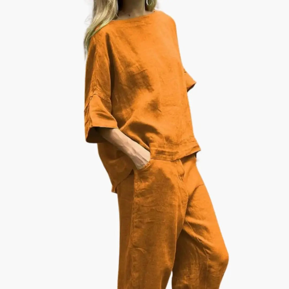 Women's Two-Piece Outfit Set – Summer Crop Top & Cropped Pants