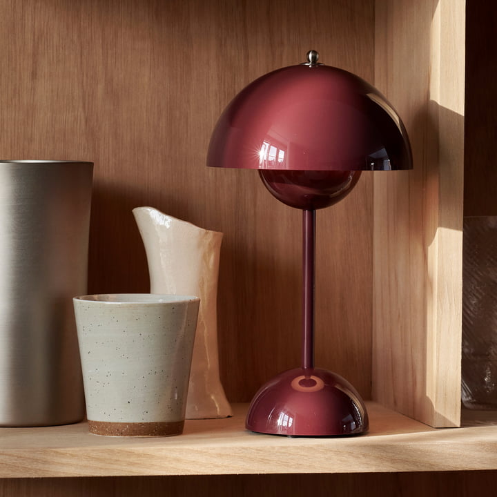 MoonGlow LED table lamp in burgundy