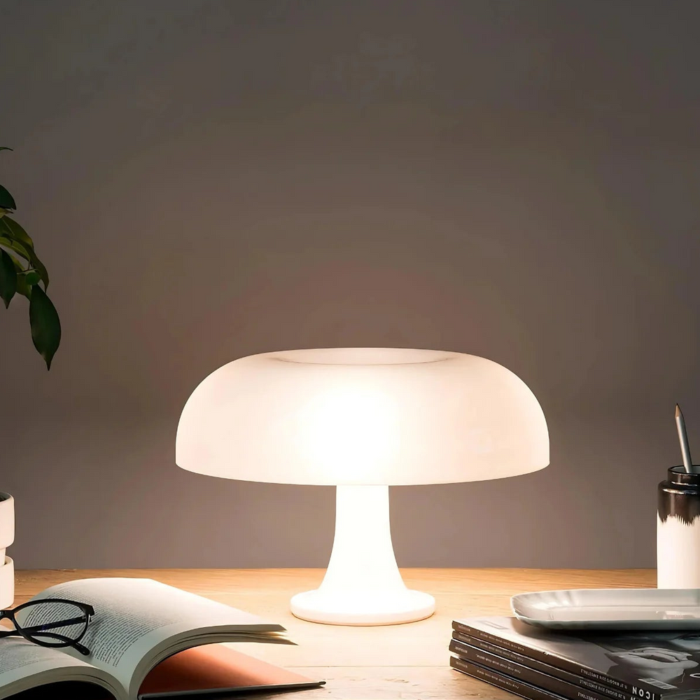 Optimized Product Title: "Bauhaus Tischlampe Retrokuppel – Zeitloses Design mit Sanftem Licht für Stilvolle Wohnräume" 

This title includes relevant keywords while maintaining clarity and appeal for potential customers.