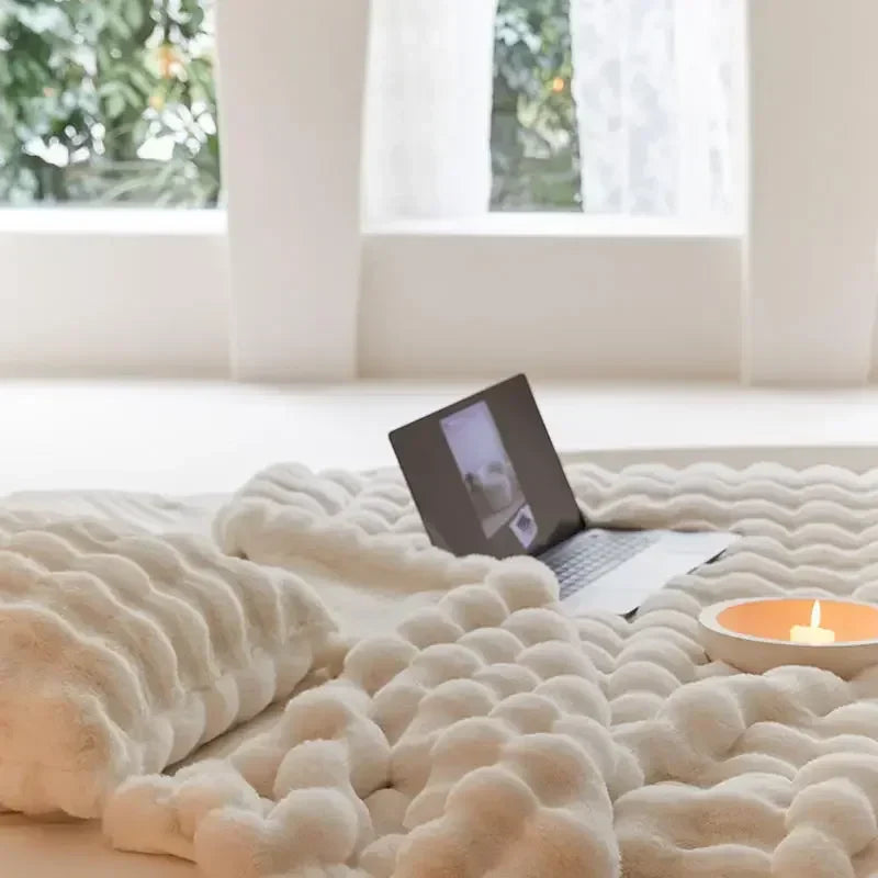 WarmWol Cozy Plush Wool Blanket