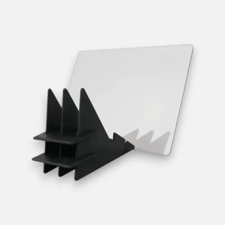 Enhanced Product Title: "Zeichenreflektor für Handy & Tablet - Hochwertiger Reflektor für kreative Zeichnungen und Skizzen" 

This title includes keywords that potential customers might search for, while also providing more context about the product's use