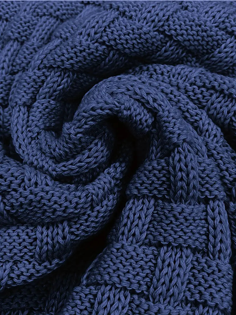 Enhanced Product Title: "Matteo Men's Strickpullover - Cozy Knit Sweater for Ultimate Comfort and Style" 

This title includes relevant keywords and provides more detail about the product, which can help improve visibility and attract potential buyers.