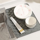 Optimized Product Title: "Silikon-Abtropfmatte mit Schneller Entwässerung – Hitzebeständig & Rutschfest für Küche und Grill" 

This title includes relevant keywords and highlights key features to improve visibility and appeal in Google Shopping.