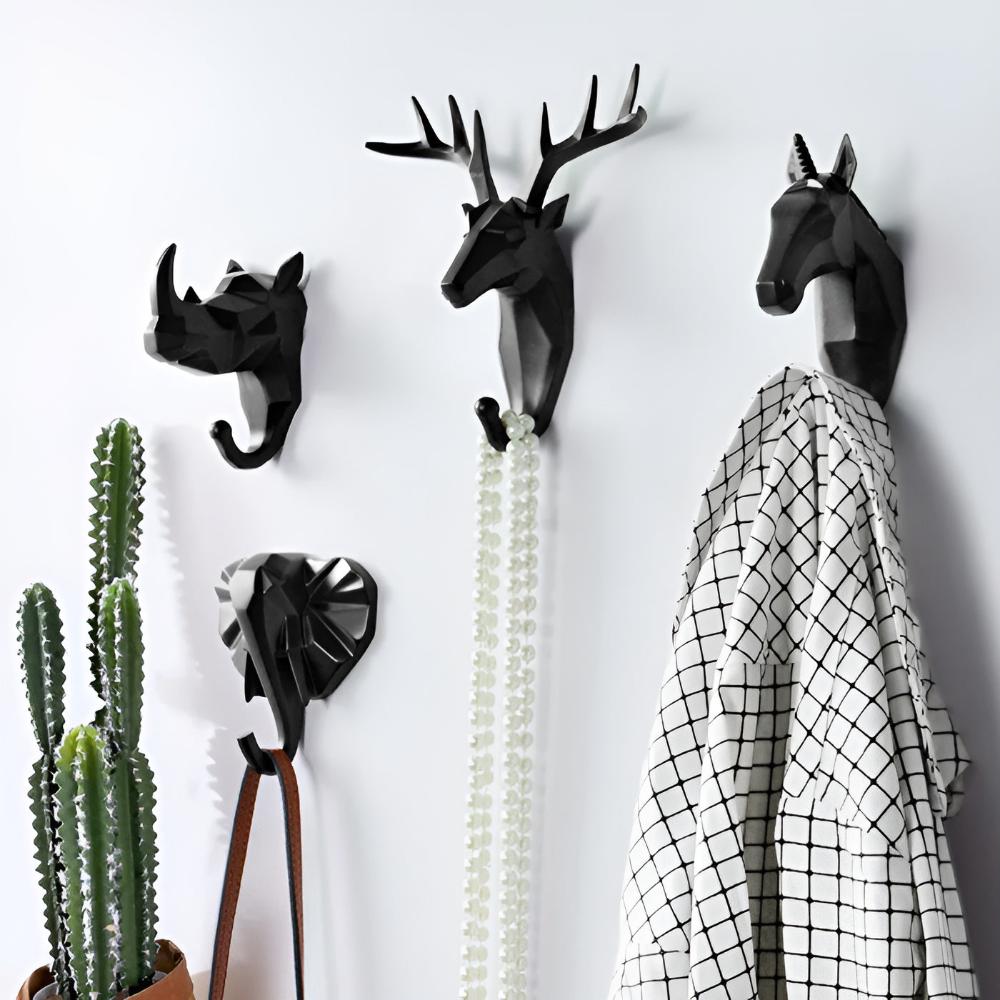 Stylish Animal Head Wall-Mounted Key Holder - Decorative Home Organizer for Keys & Accessories