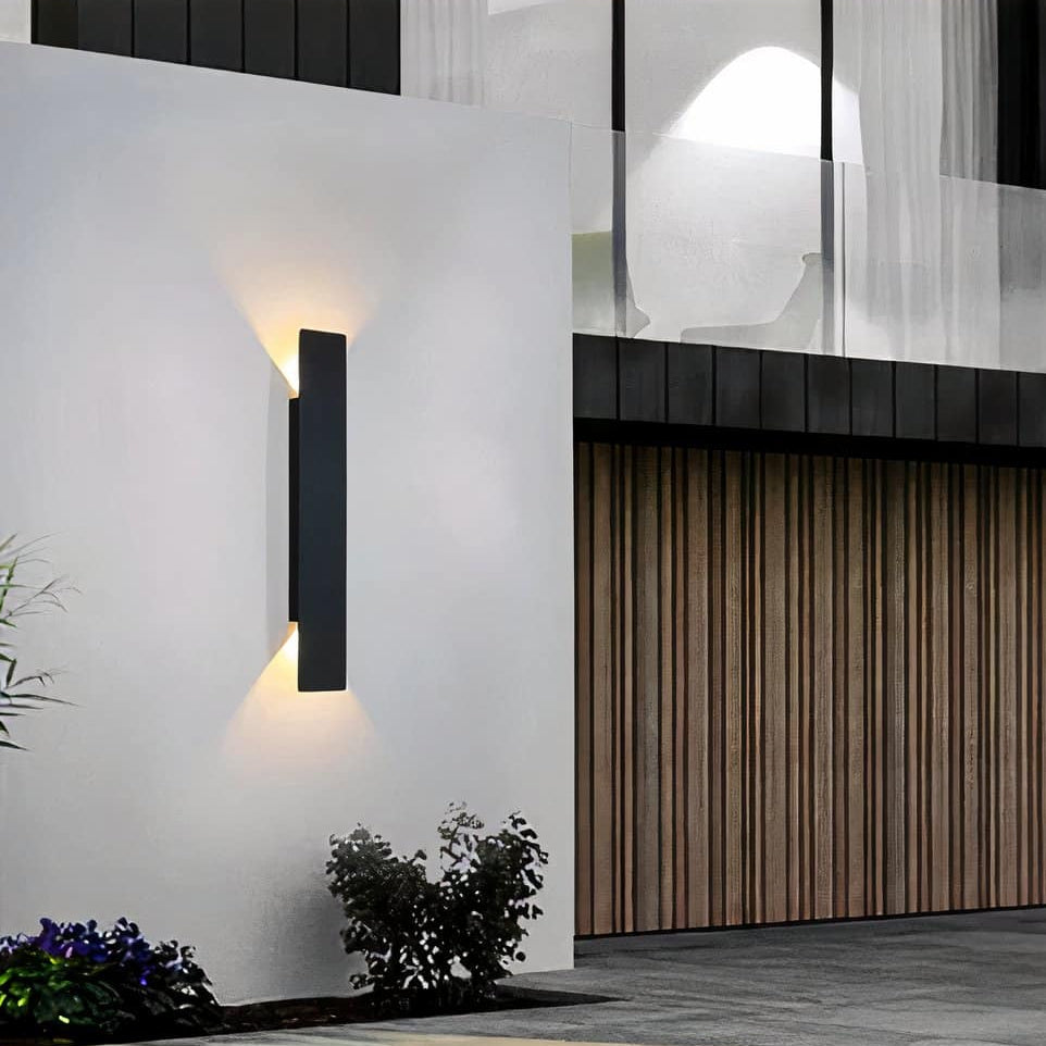 LED Outdoor Wall Light – Up & Down Beam, IP65 Waterproof, Aluminum Housing