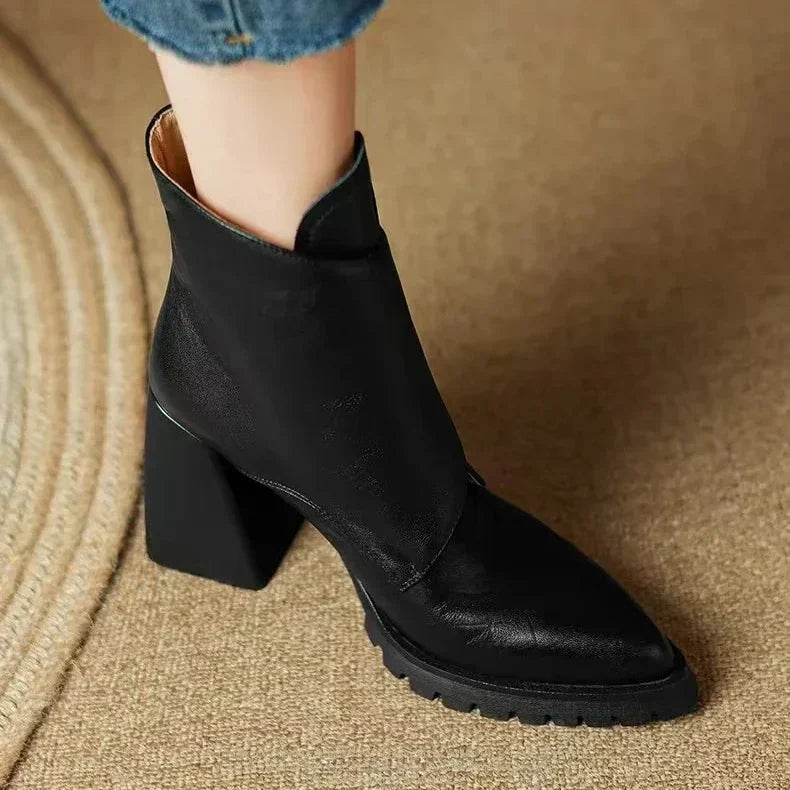 Women's boots, view 4