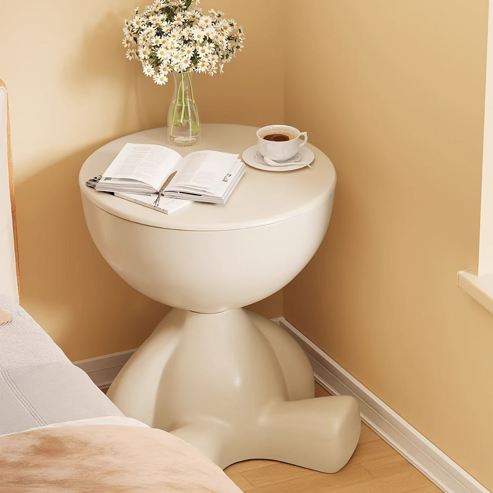 Bear-Shaped Side Table – Durable Plastic, Sculptural Design & Black or White