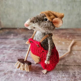 Handmade Felt Mouse Christmas Ornament – Needle-Felted Decoration