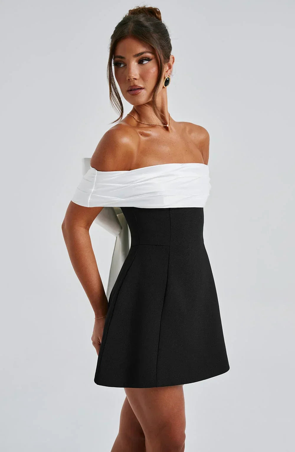 Chic Off-Shoulder Mini Dress with Elegant Back Bow Accent - Perfect for Parties & Special Occasions