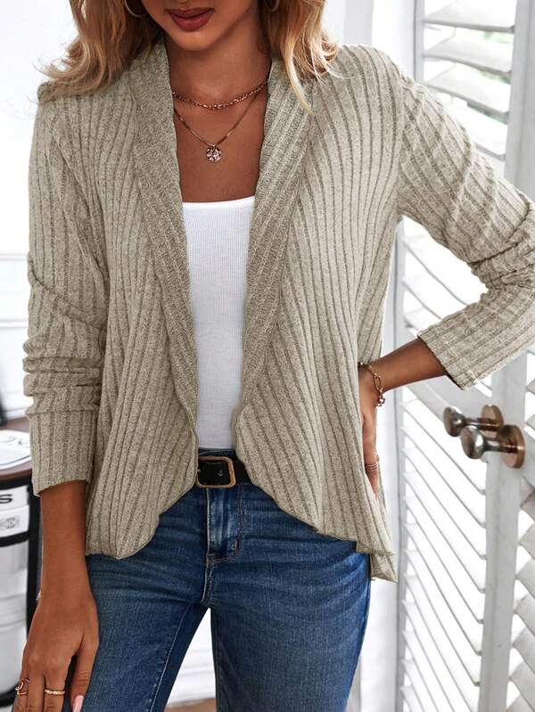 Basic Effortless Top with Long Sleeves - Liora