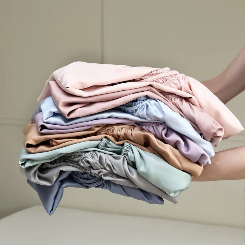 Mulberry Silk Fitted Sheet – Temperature-Regulating, Hypoallergenic & 3 Sizes