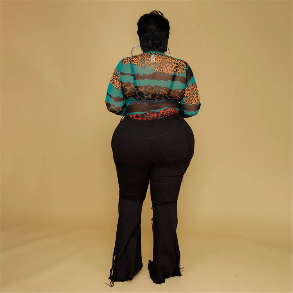 Plus-Size Stretch Flared Jeans for Women - Comfortable & Stylish Denim Trousers