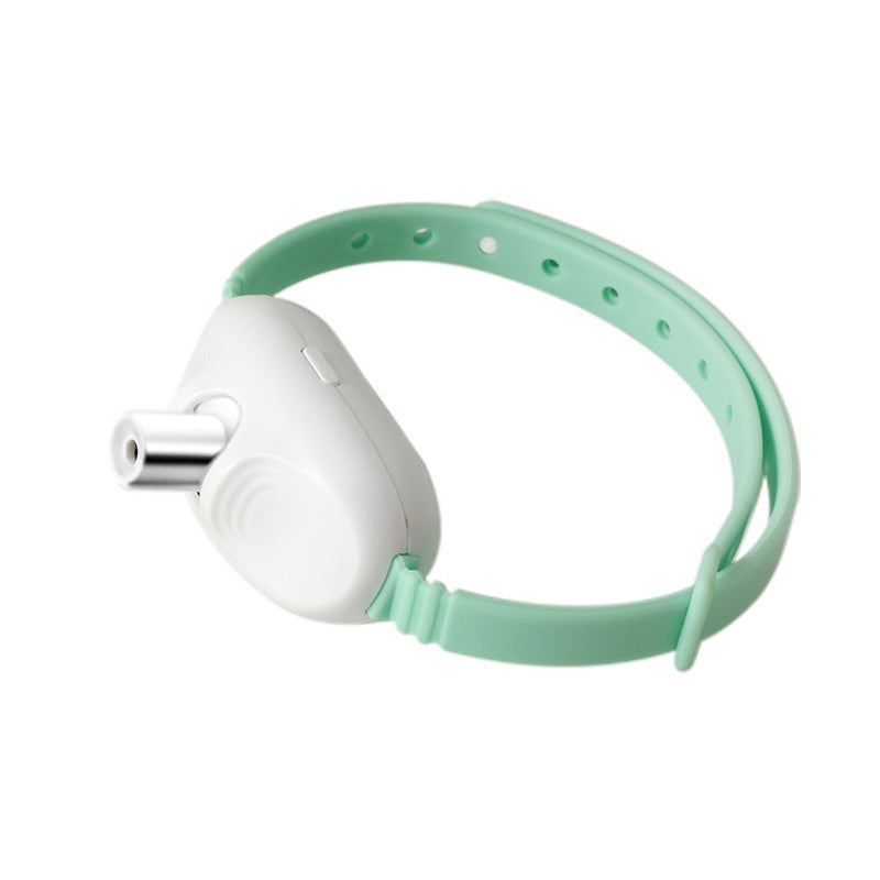Cat Laser Collar – Motion-Activated, USB Rechargeable & 41° Adjustable Angle