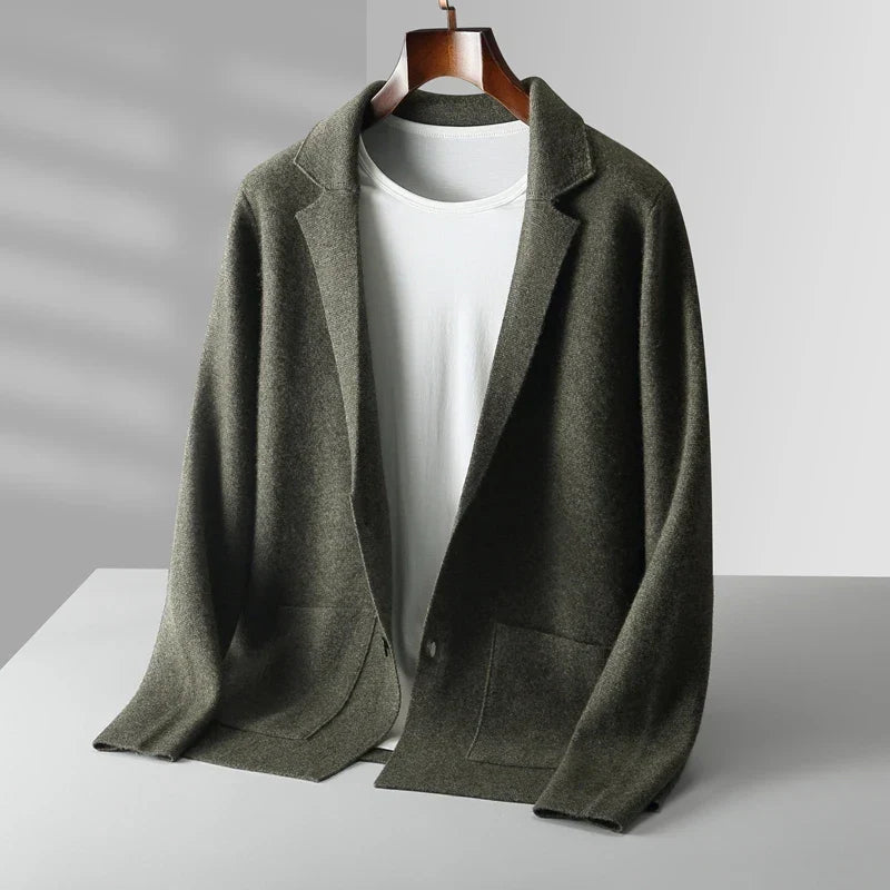 Cardigan – Quiet Confidence in Every Stitch