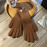 Isolde Women's Comfortable Touchscreen Gloves - Stylish & Warm Winter Accessory