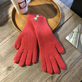 Isolde Women's Comfortable Touchscreen Gloves - Stylish & Warm Winter Accessory