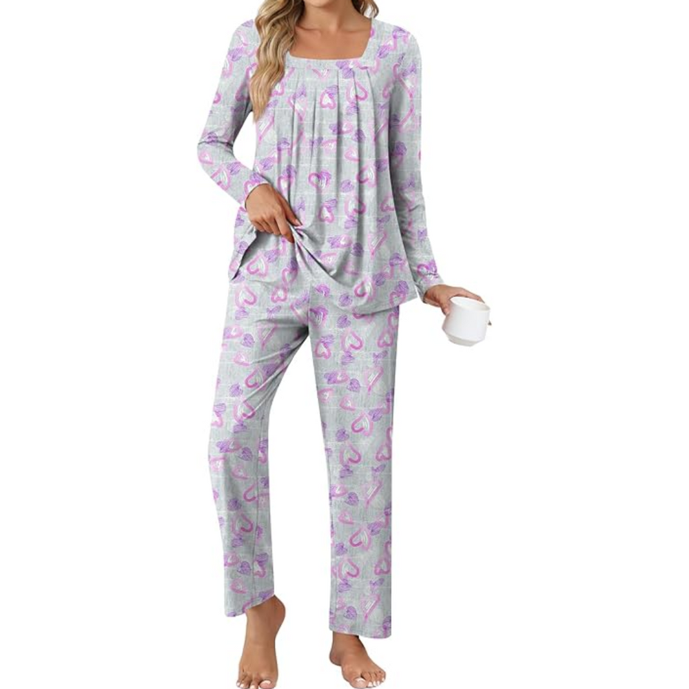 Cozy Laetitia 2-Piece Lounge Pajama Set with Pockets - Perfect for Relaxation