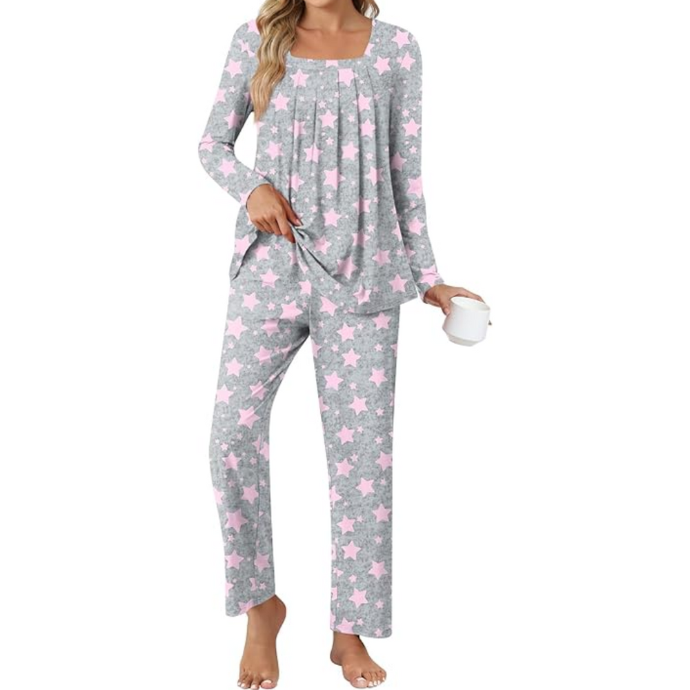 Cozy Laetitia 2-Piece Lounge Pajama Set with Pockets - Perfect for Relaxation