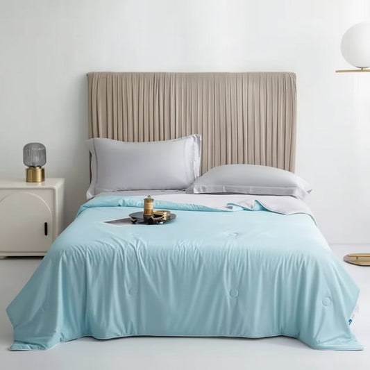 Cooling Blanket – Moisture-Wicking, Breathable & Two Size Options