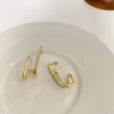 Elegant Crystal Claw Stud Earrings | Stylish Jewelry for Any Occasion