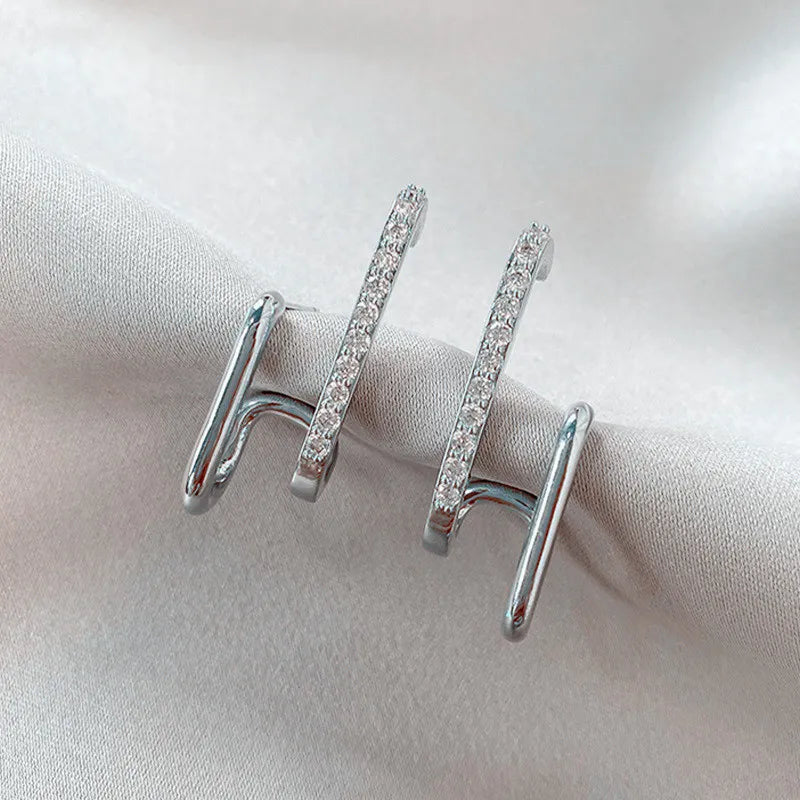 Elegant Crystal Claw Stud Earrings | Stylish Jewelry for Any Occasion