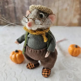 Handmade Felt Mouse Christmas Ornament – Needle-Felted Decoration