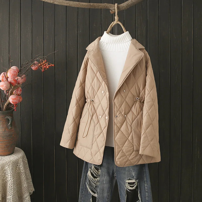 Plus Size Padded Jacket with Autumn Leaves Pattern – Stylish & Cozy Outerwear