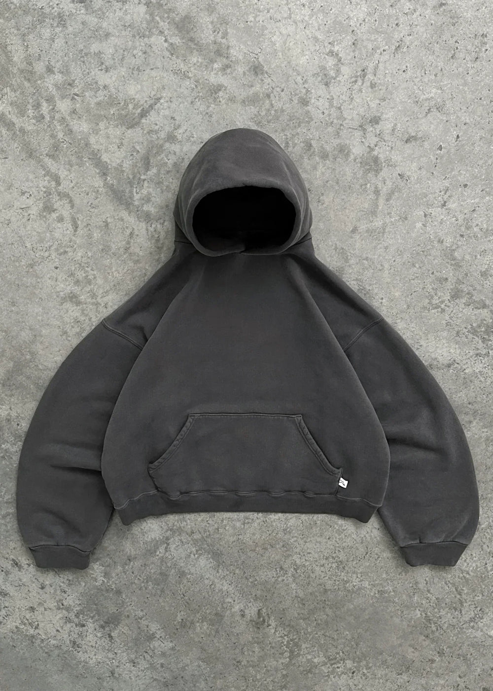 Premium Urban Hoodie for Men & Women - Stylish, Comfortable, and Versatile Streetwear