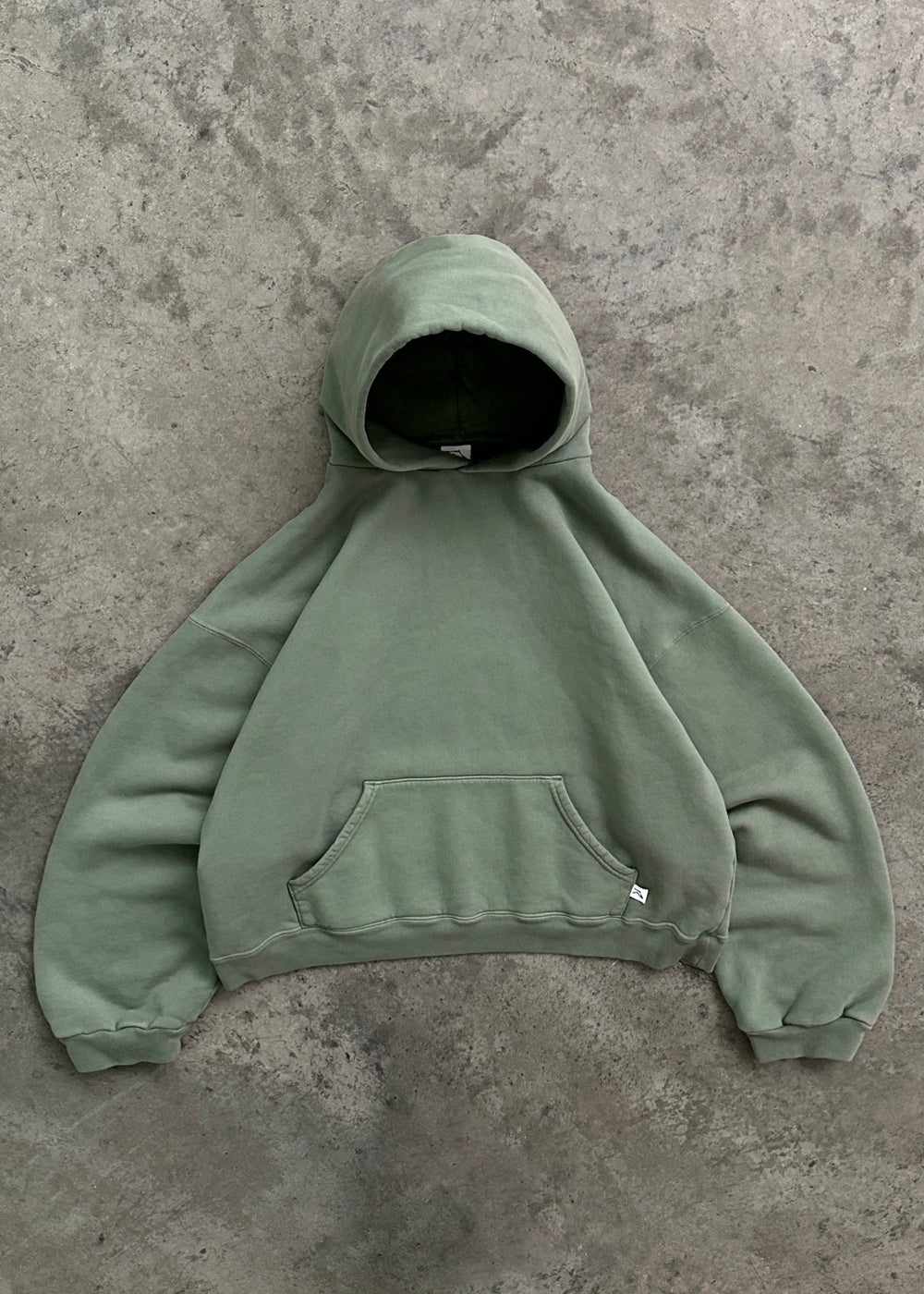 Premium Urban Hoodie for Men & Women - Stylish, Comfortable, and Versatile Streetwear