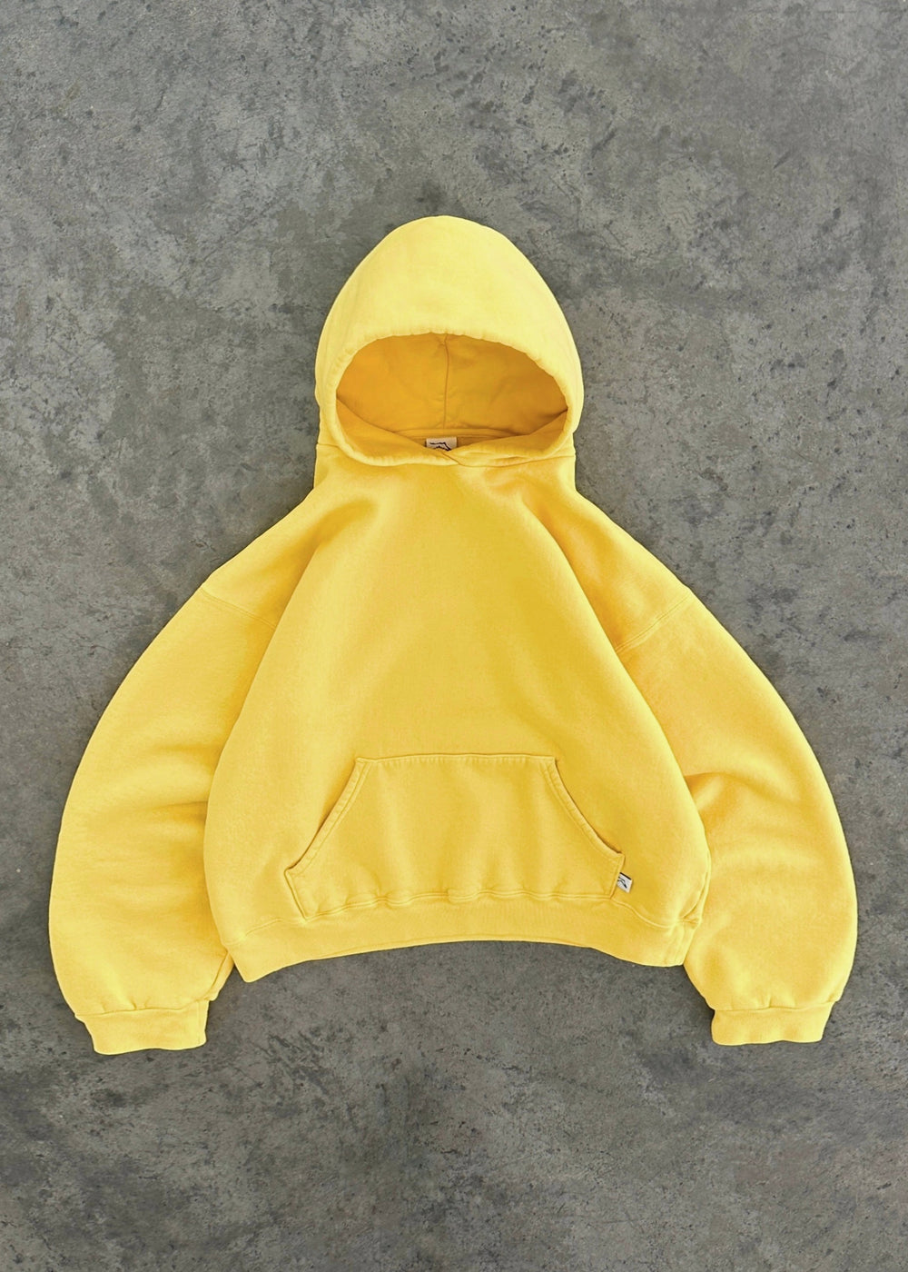 Premium Urban Hoodie for Men & Women - Stylish, Comfortable, and Versatile Streetwear