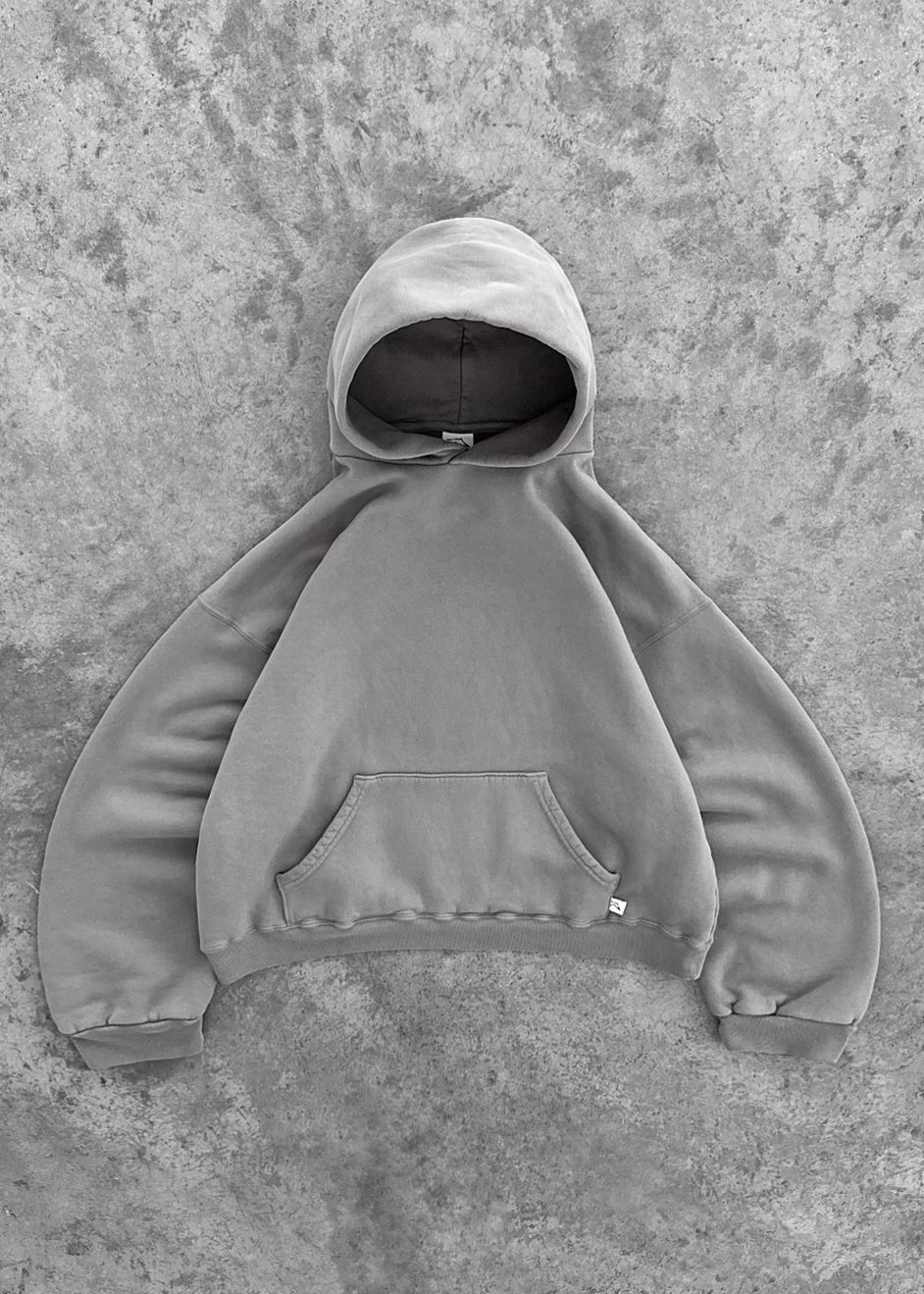 Premium Urban Hoodie for Men & Women - Stylish, Comfortable, and Versatile Streetwear