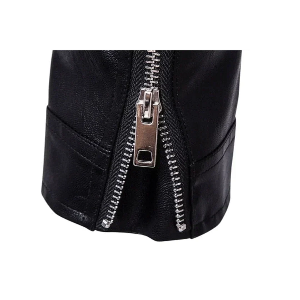 Enhanced Product Title: "Davy Men's Moto Jacket with Belt & Diagonal Zipper - Stylish Biker Jacket for Modern Men" 

This title includes relevant keywords while maintaining clarity and appeal for potential customers.
