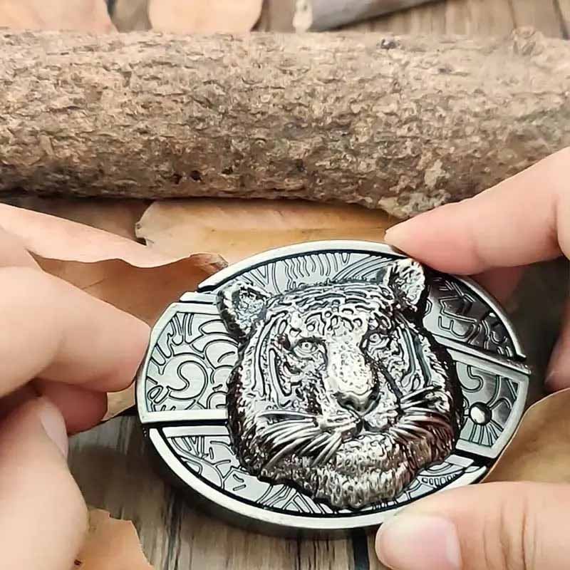 Davy Oval Bull Skull Belt Buckle with Hidden Tool - Unique Western Accessory