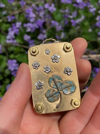 Compact Mini Flower Press by Davy | Portable Botanical Keepsake Maker | Ideal Craft Tool for Flower Preservation